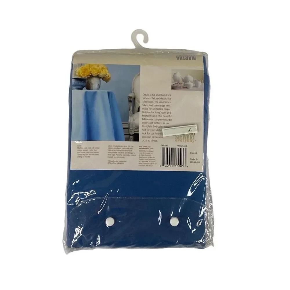 Martha Stewart Everyday Tailored Tablecloth Tablecover 70” Round Wedgewood Blue